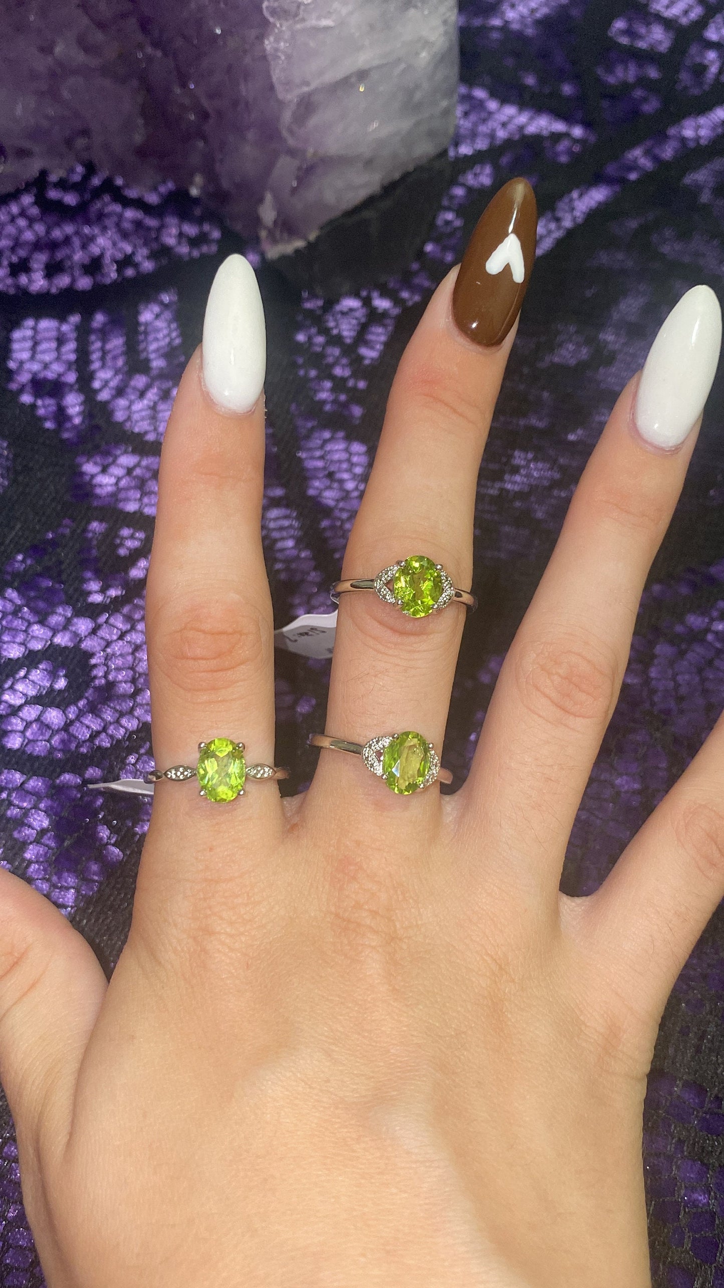 Peridot White Bronze Rings